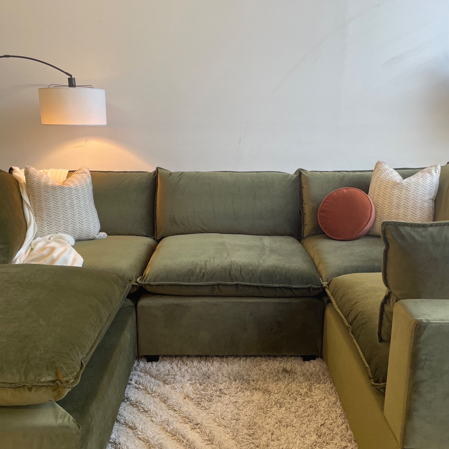 Bellamia Luna L-Shape Enclosed in Green Performance Velvet