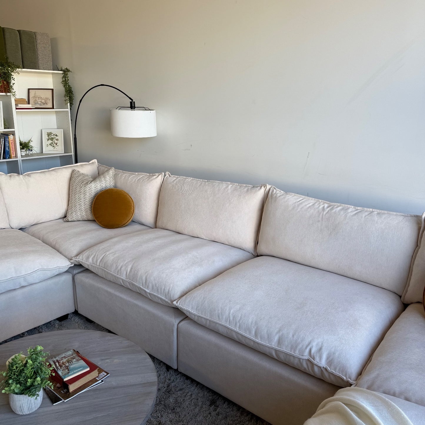 Bellamia Luna U-Shape Enclosed in Cream Performance Chenille