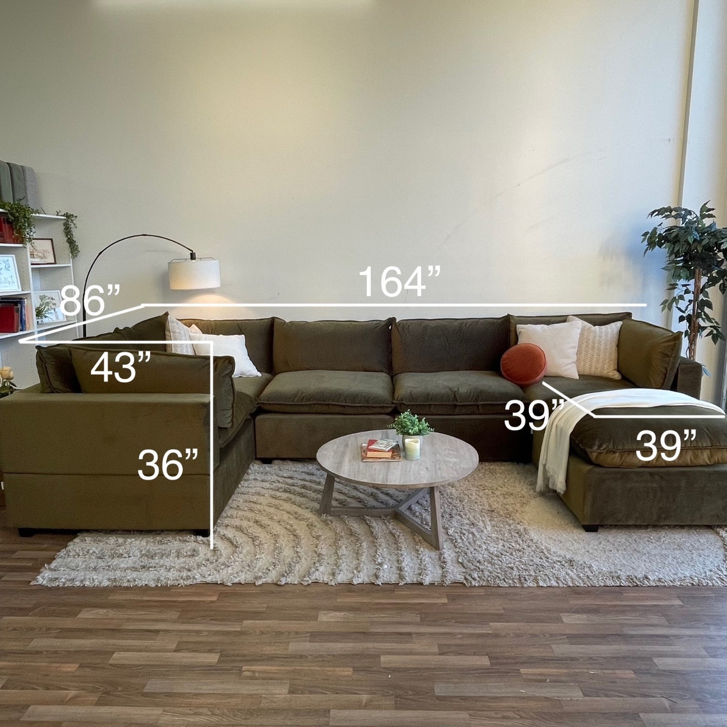 Bellamia Luna U-Shape Enclosed in Green Performance Velvet