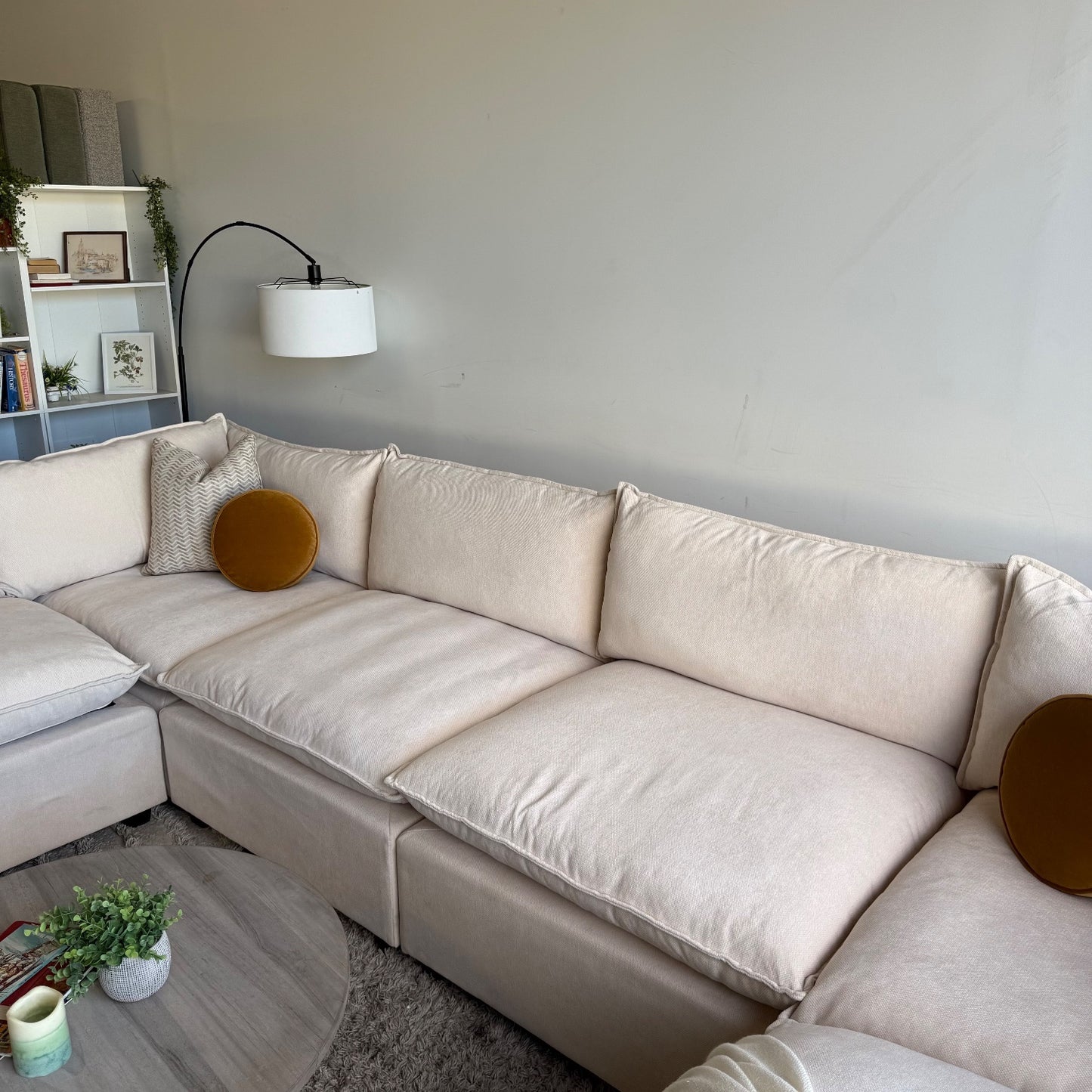 Bellamia Luna U-Shape in Cream Performance Chenille