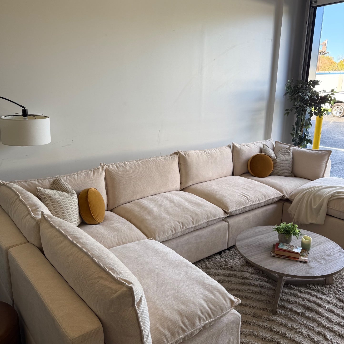 Bellamia Luna U-Shape in Cream Performance Chenille