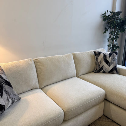 Rowan 2-piece Chaise Sectional in Cream Performance Chenille