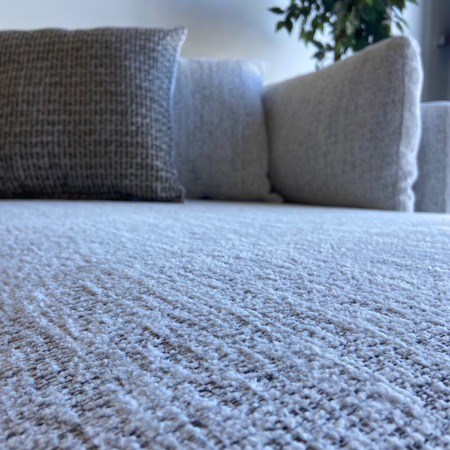 (Display Model) Dayle Sectional W/Ottoman in Stone Gray Basket weave