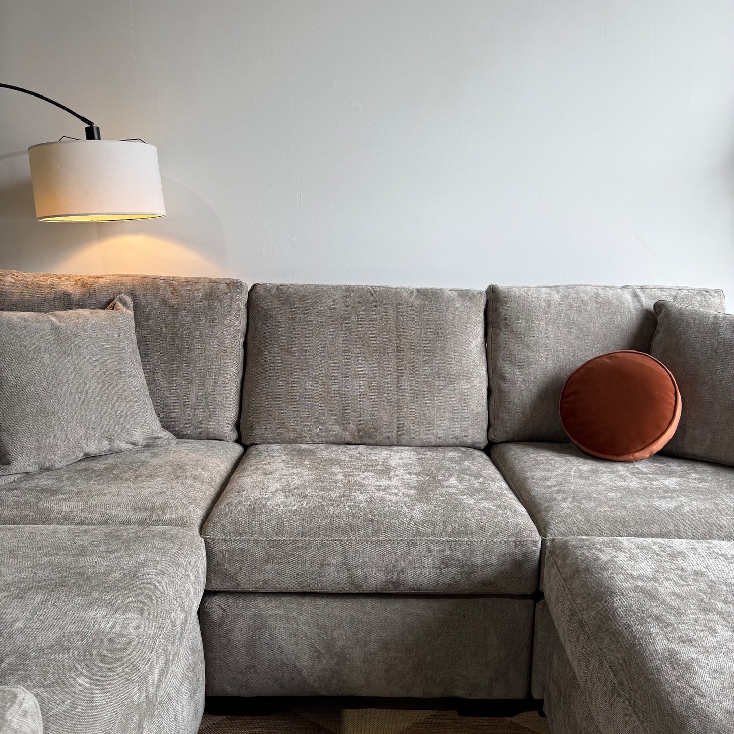 Atlas Modular L-Shape Enclosed w/Ottoman in Gray Chenille