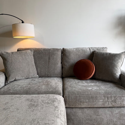 Atlas Modular Loveseat w/Ottoman in Gray Chenille