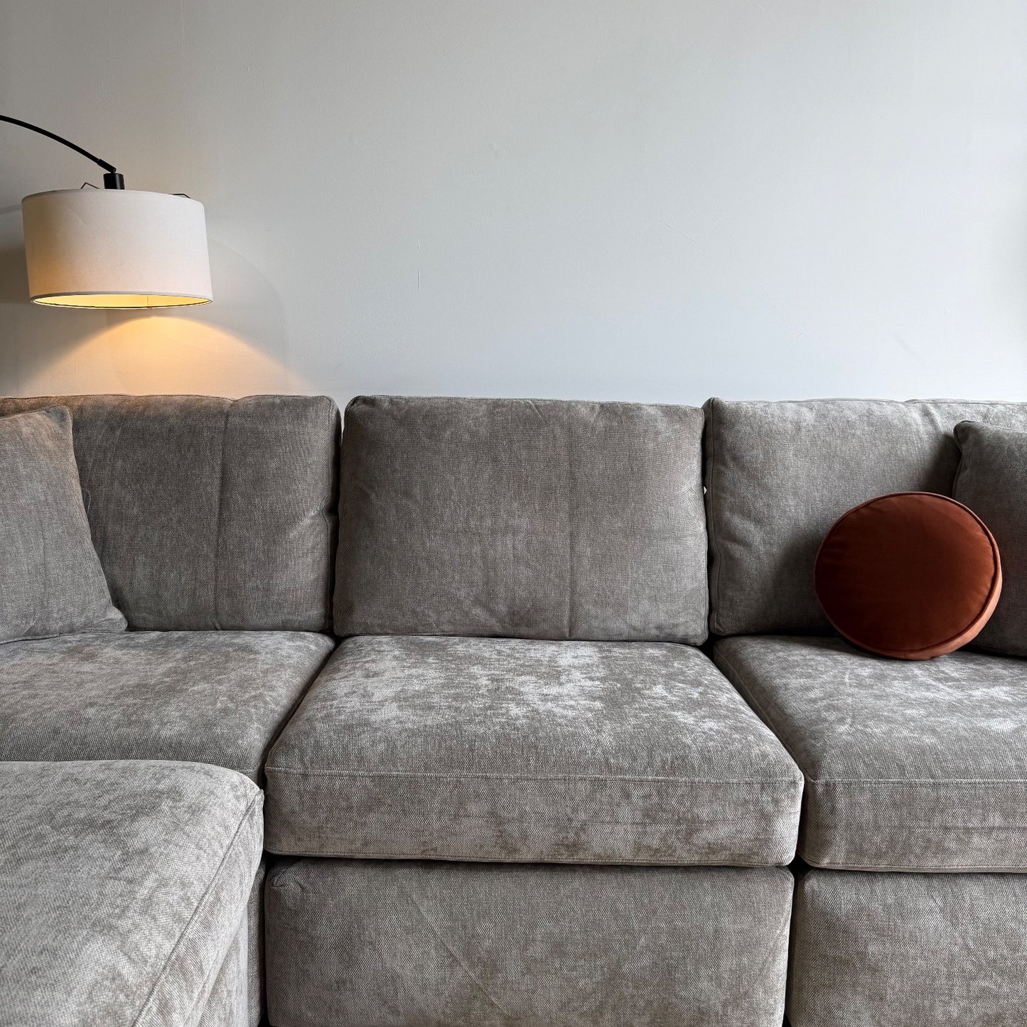 Atlas Modular Sofa w/Ottoman in Gray Chenille
