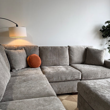 Atlas Modular Corner Sectional w/Ottoman in Gray Chenille