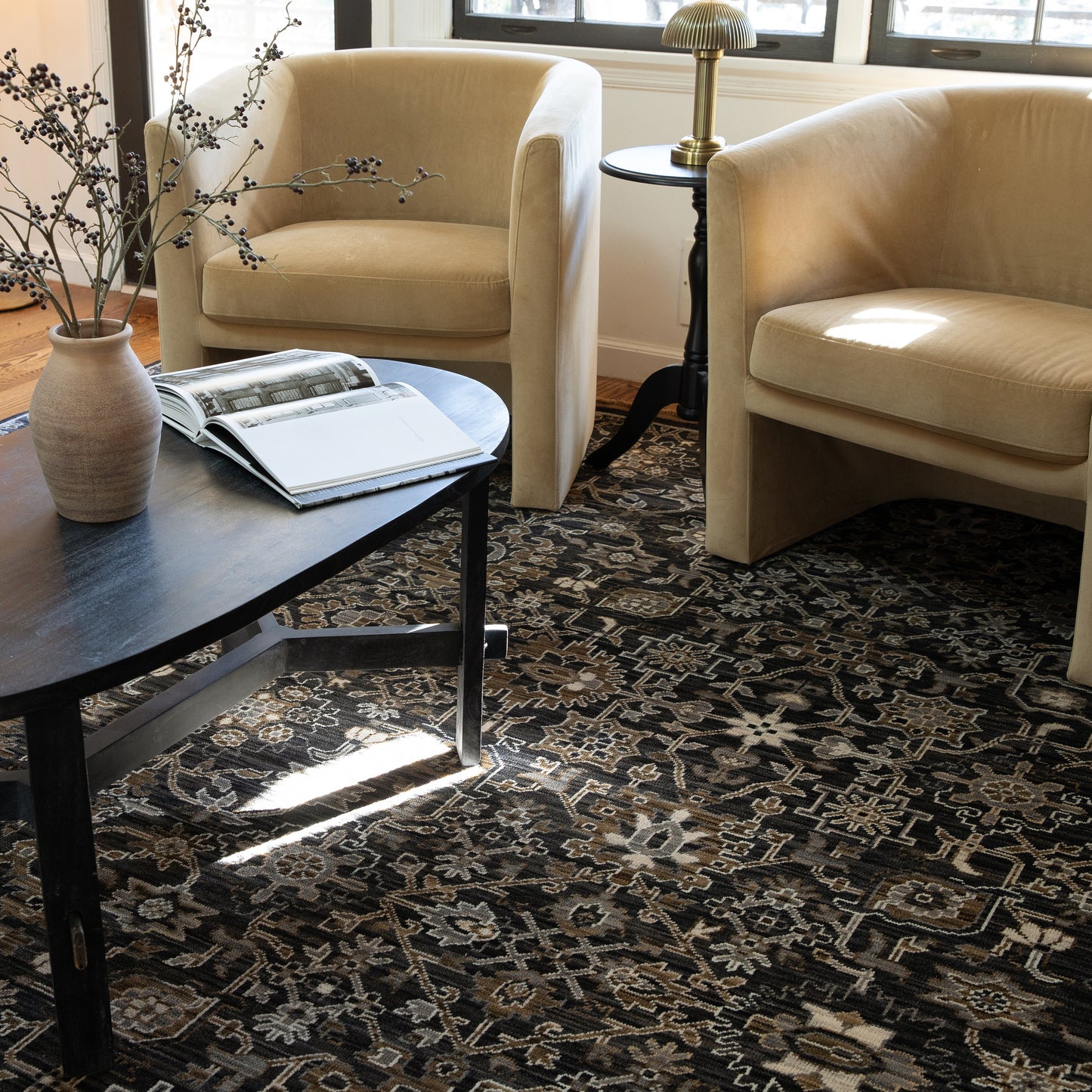 Acacia Area Rug — ACA05 (Black)