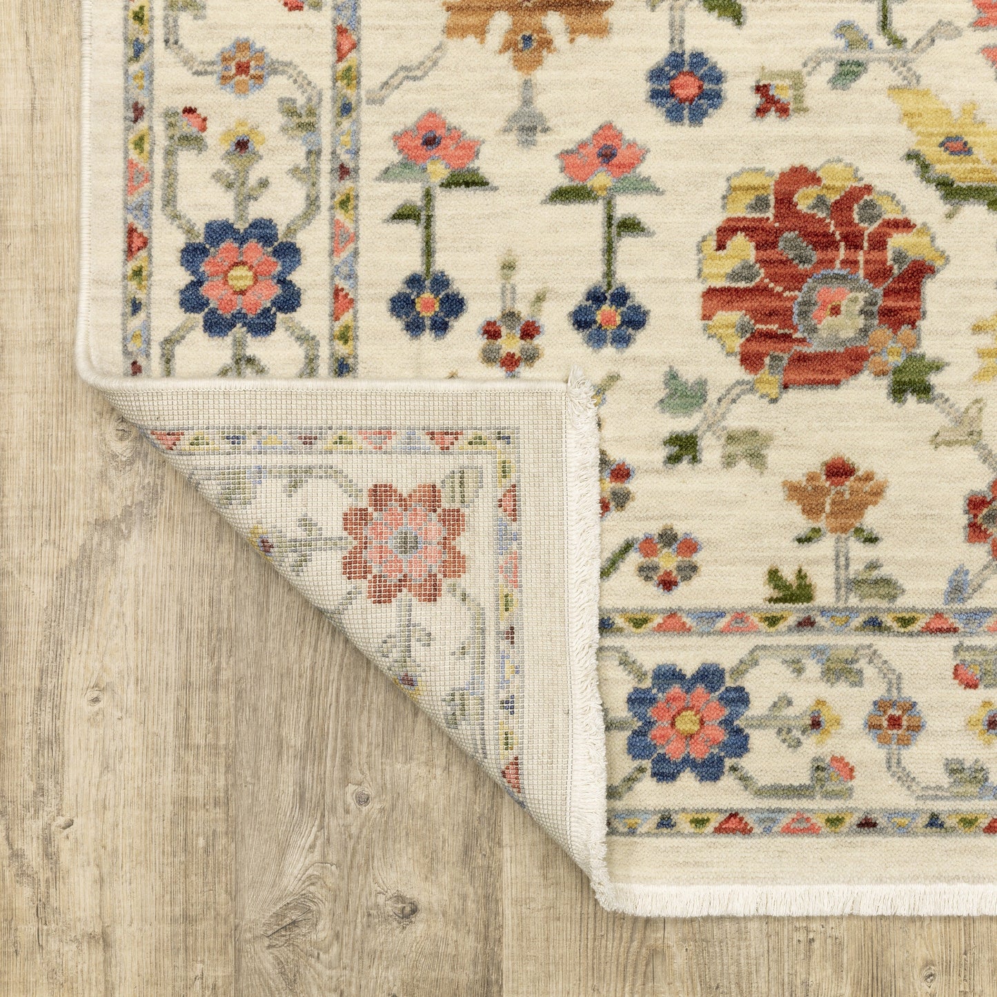 Lucca Area Rug — 093W1 (Ivory/White)